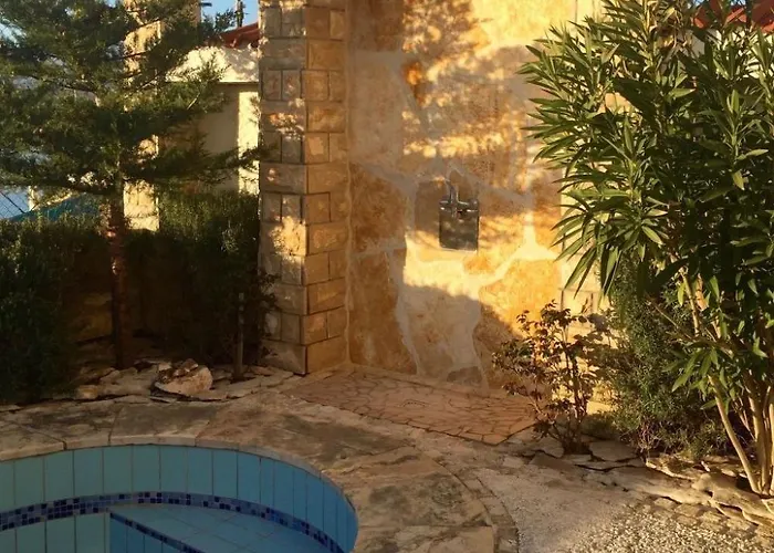 Charmantes Mit Balkon Und Pool By Interhome Апартаменты Новиград-Далмация