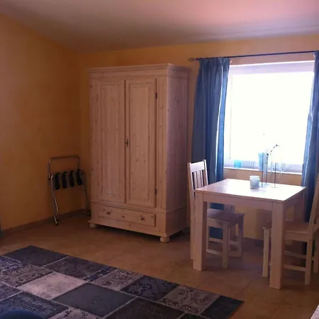 Charmantes Mit Balkon Und Pool By Interhome Apartamento